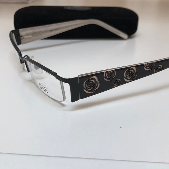 Eyeglasses